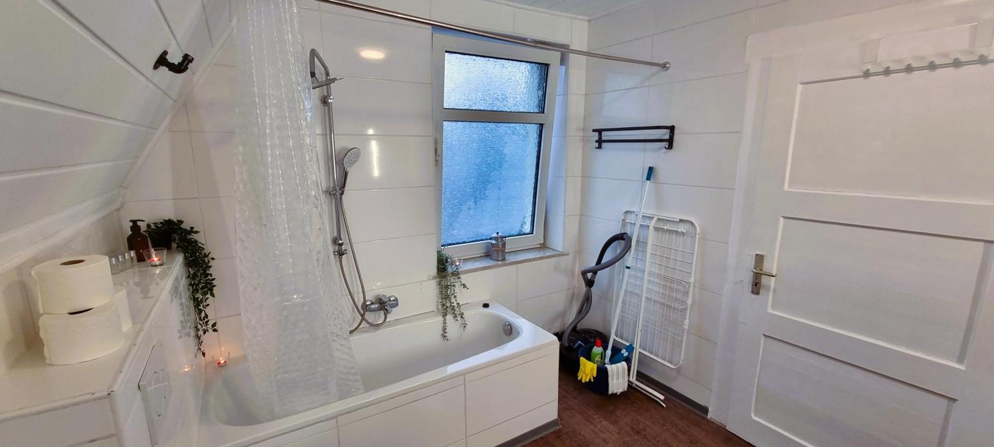 Nigella Apartment Direkt Am Hauptbahnhof Celle Fur 6 Personen Mit Kostenfreiem Parkplatz Voll Ausgestatteter Kuche Elite Standard Exteriör bild